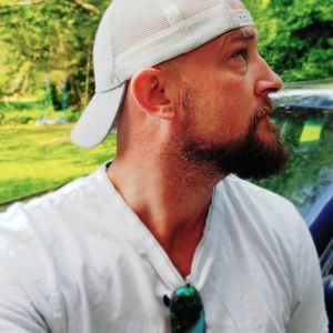 Meet your Posher, Derek